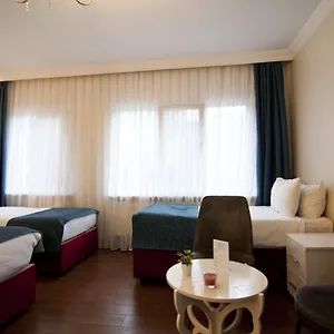 Genius 2* Istanbul